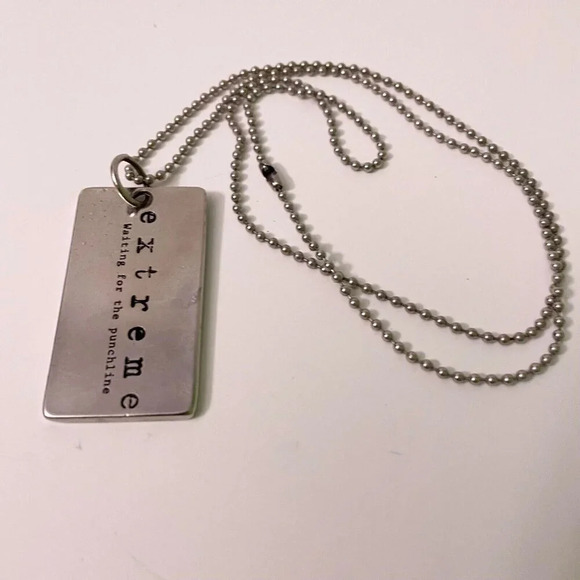 Vtg Extreme Dog Tag Necklace Waiting for the Punchline - Picture 5 of 10